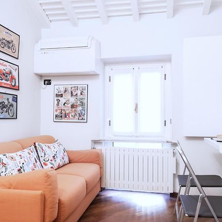 Easylife - Delizioso Monolocale In Brera/Duomo Apartamento Milão Exterior foto